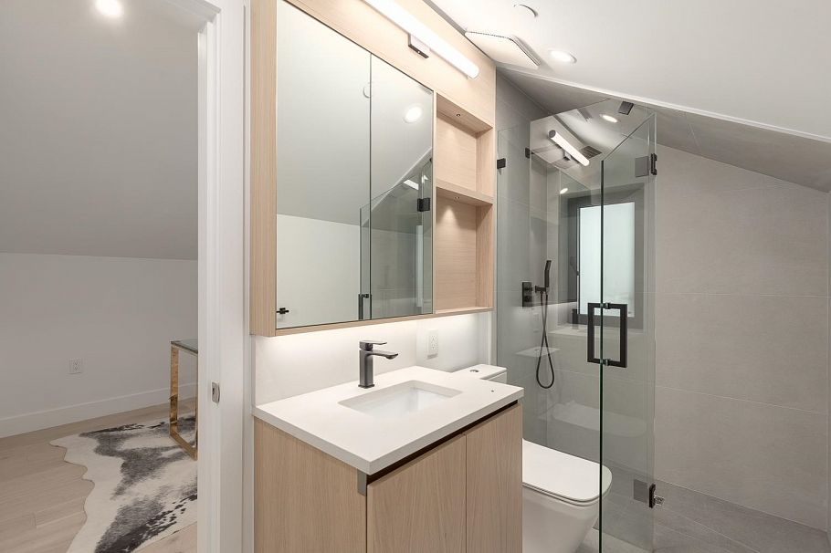 1 3186 W 11th Avenue Vancouver, BC - 20