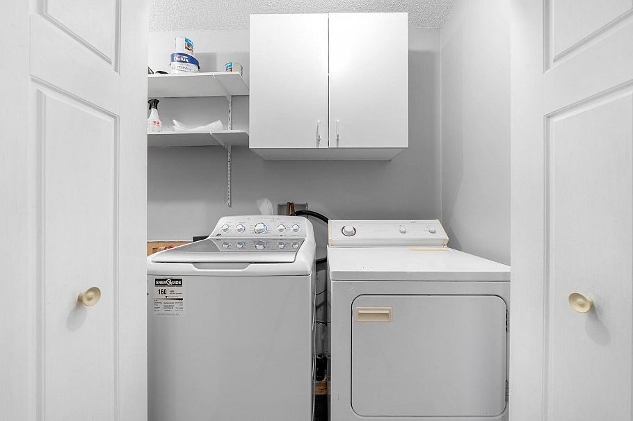 479 E 29th Street North Vancouver, BC - 20