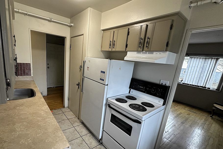 3008 Clark Drive Vancouver, BC - 11