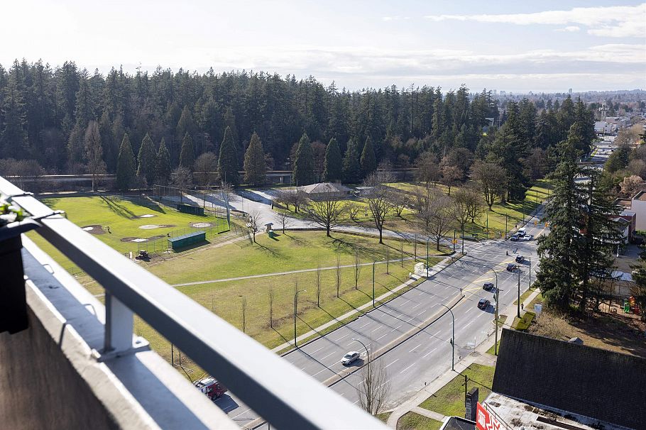 2104 5652 Patterson Avenue Burnaby, BC - 29