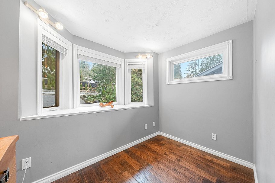 479 E 29th Street North Vancouver, BC - 10