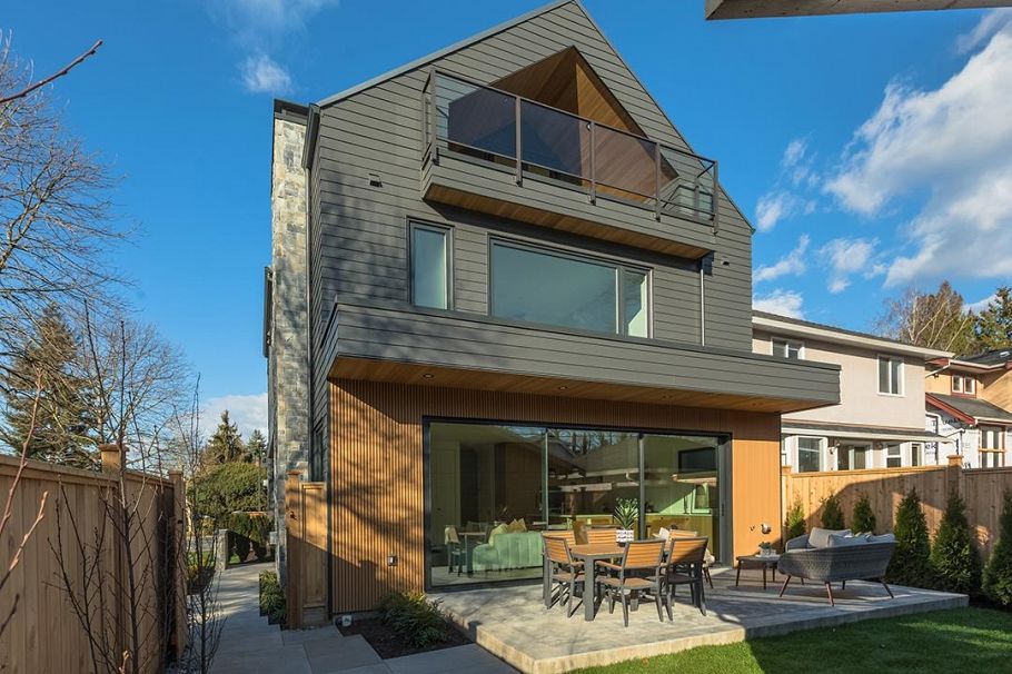 3742 Yukon Street Vancouver, BC - 3