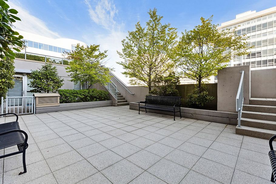 901 1030 W Broadway Vancouver, BC - 23