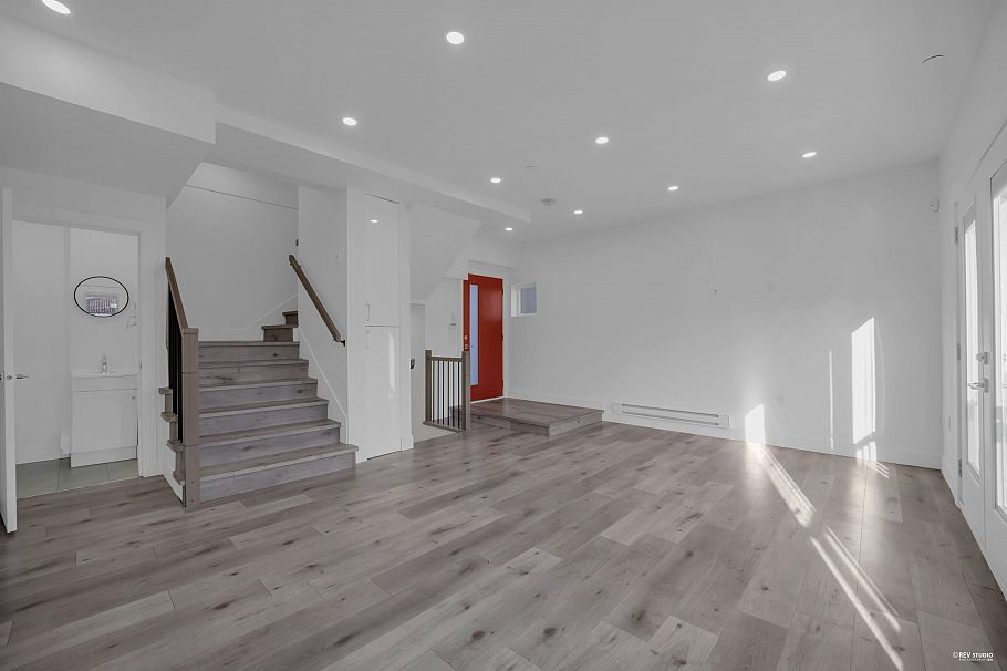 5140 Slocan Street Vancouver, BC - 3