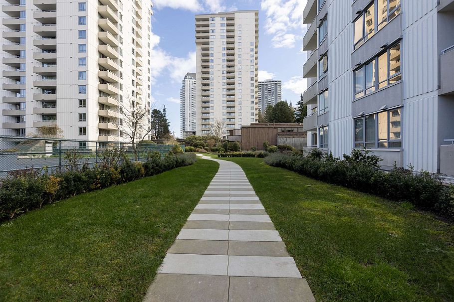 2104 5652 Patterson Avenue Burnaby, BC - 37