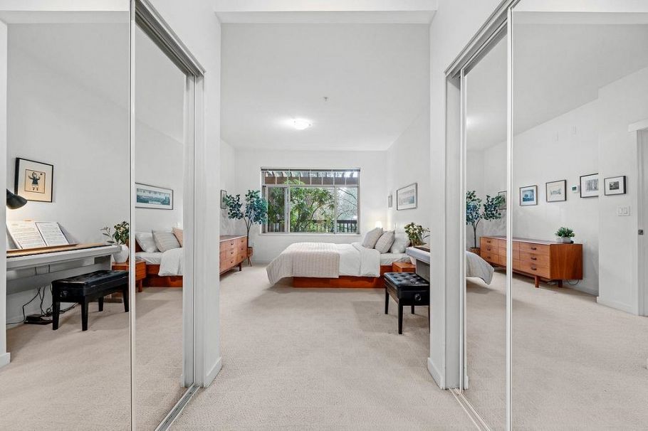 106 3125 Capilano Crescent North Vancouver, BC - 12