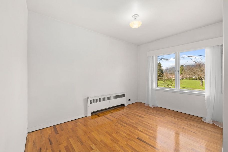 2880 Oxford Street Vancouver, BC - 19