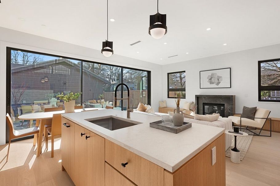 3742 Yukon Street Vancouver, BC - 14