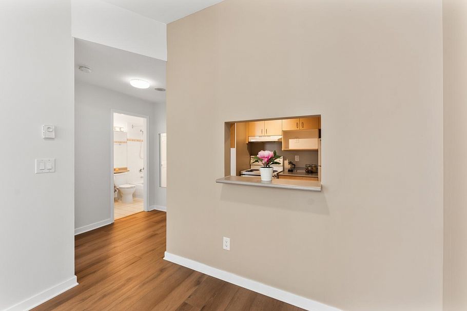 1012 1010 Howe Street Vancouver, BC - 14