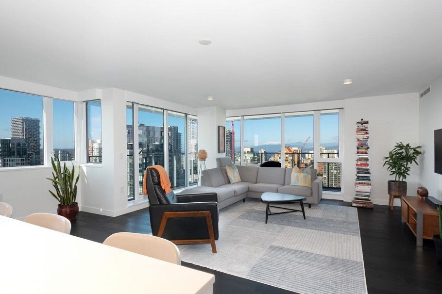 3206 1111 Richards Street Vancouver, BC - 2