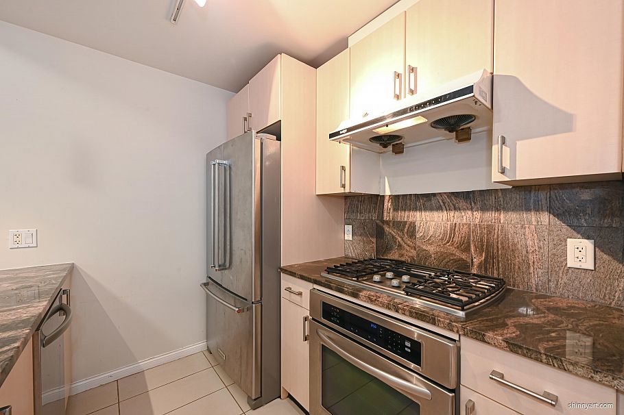 303 1211 MELVILLE STREET, Vancouver BC V6E 0A7 Vancouver, BC - 25