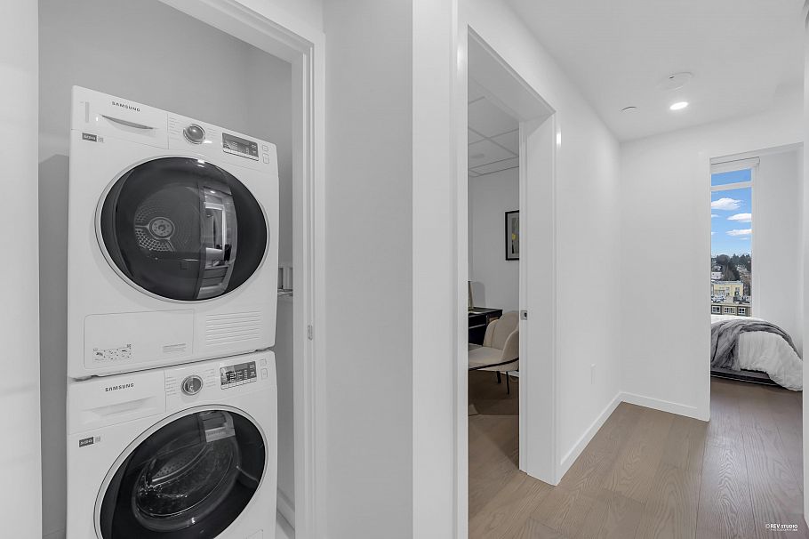 402 8415 Granville Street Vancouver, BC - 16