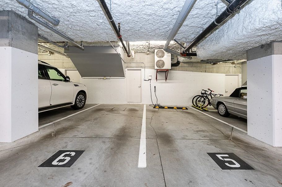 966 W 43rd Avenue Vancouver, BC - 21