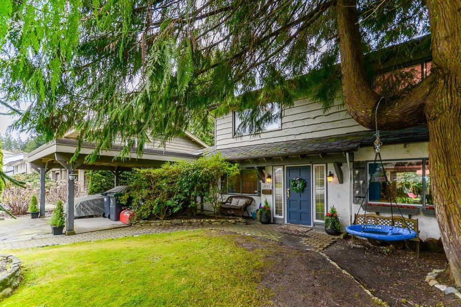 1733 Ross Road North Vancouver, BC - 2