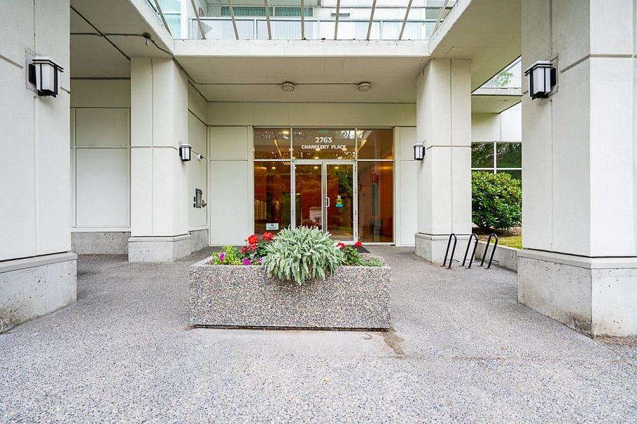 709 2763 Chandlery Place Vancouver, BC - 2