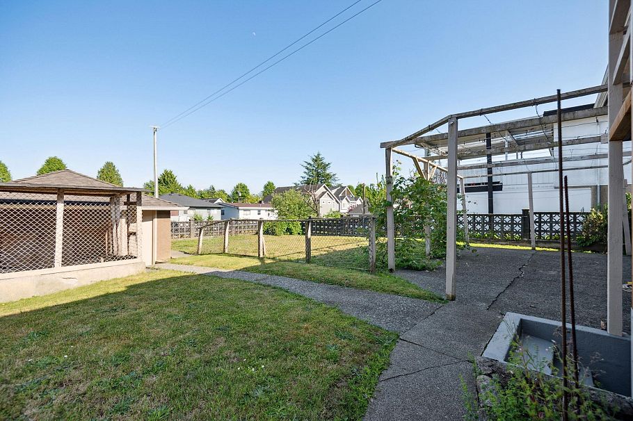 4262 Dumfries Street Vancouver, BC - 35