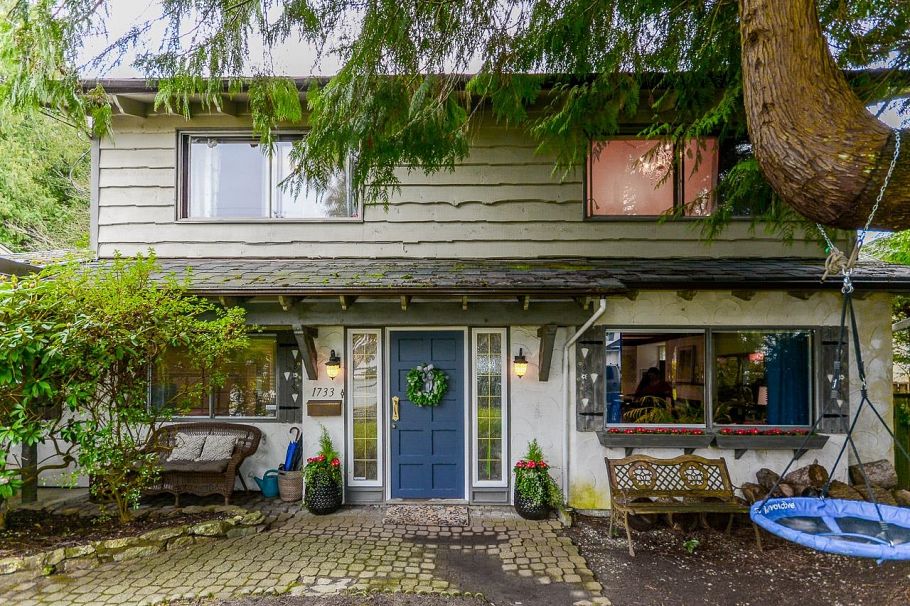 1733 Ross Road North Vancouver, BC - 1