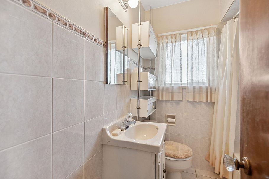 4262 Dumfries Street Vancouver, BC - 21