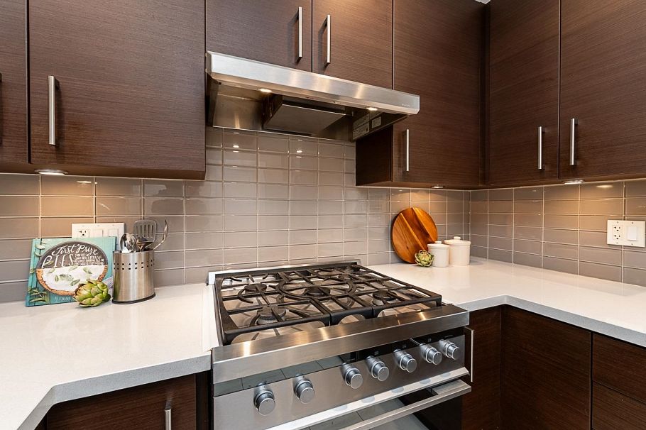 966 W 43rd Avenue Vancouver, BC - 8