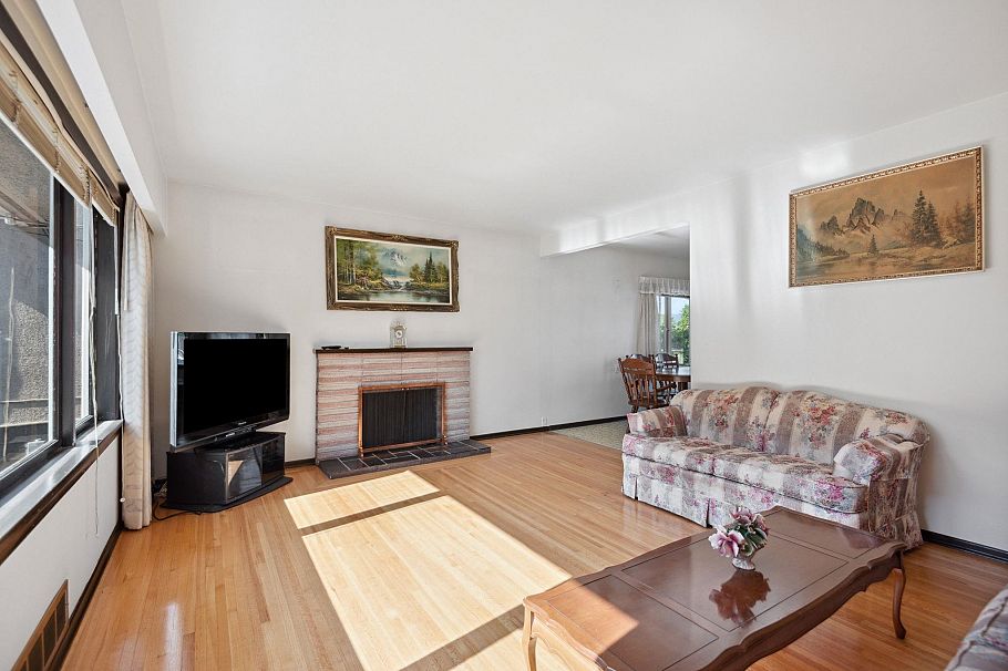 4262 Dumfries Street Vancouver, BC - 8