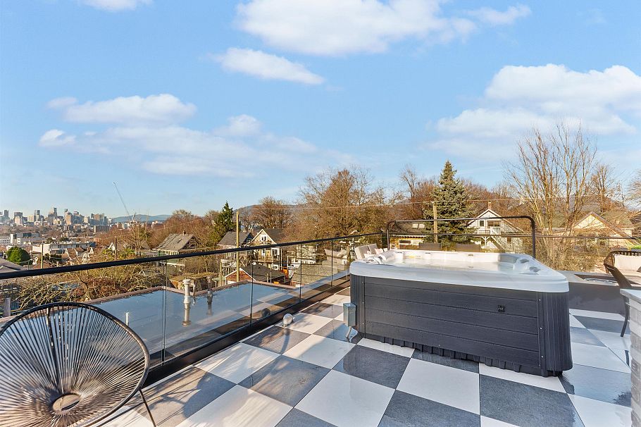 2 1841 Parker Street Vancouver, BC - 28