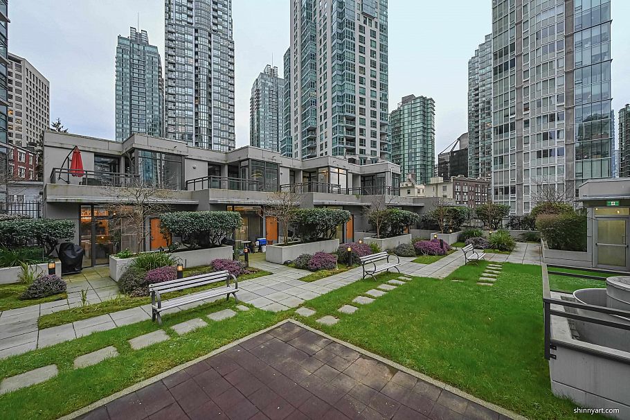 303 1211 MELVILLE STREET, Vancouver BC V6E 0A7 Vancouver, BC - 1