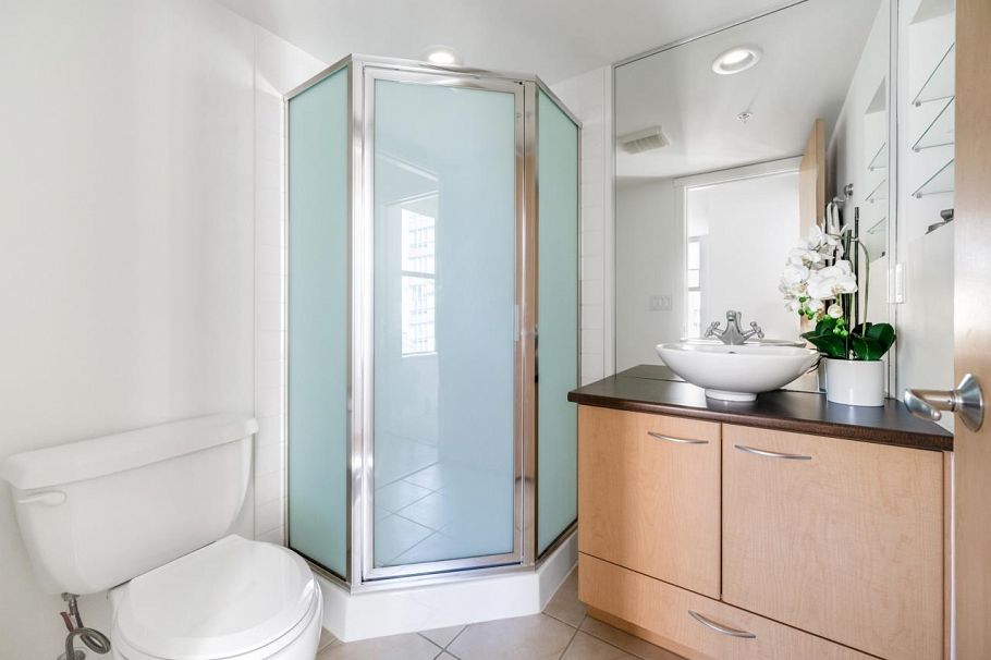 2403 969 Richards Street Vancouver, BC - 10