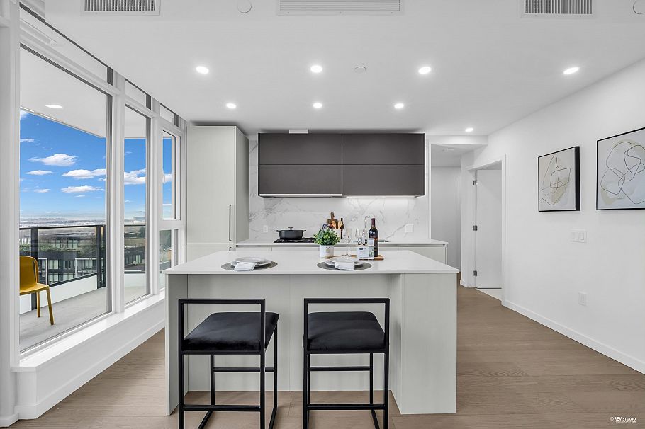 805 8415 Granville Street Vancouver, BC - 6