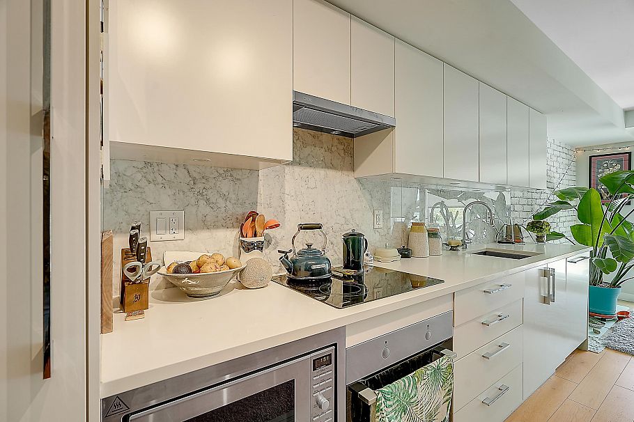 210 2508 Fraser Street Vancouver, BC - 10