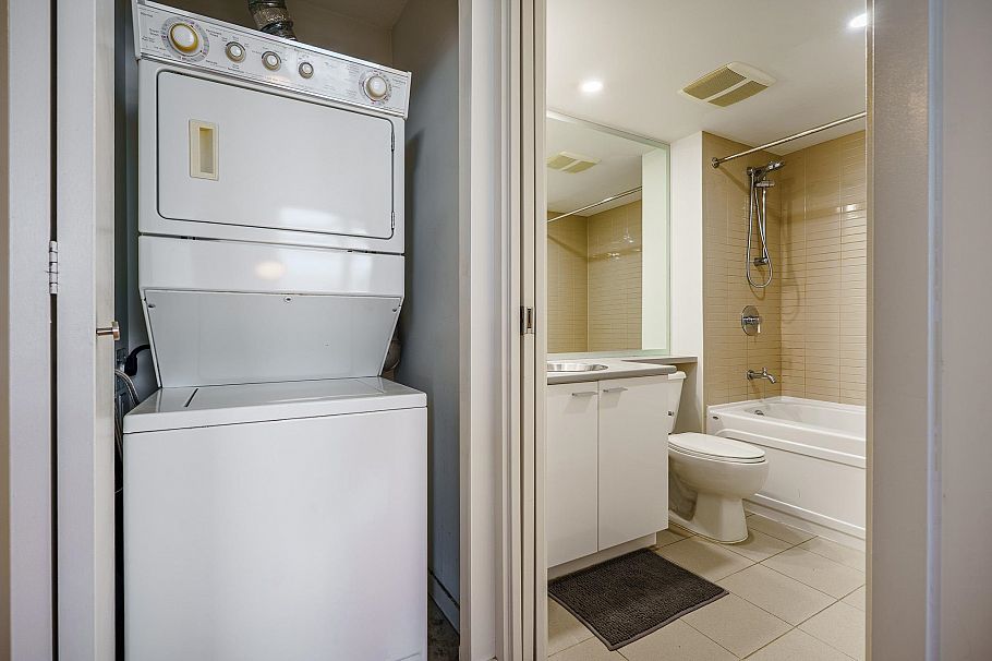 1209 111 W Georgia Street Vancouver, BC - 14