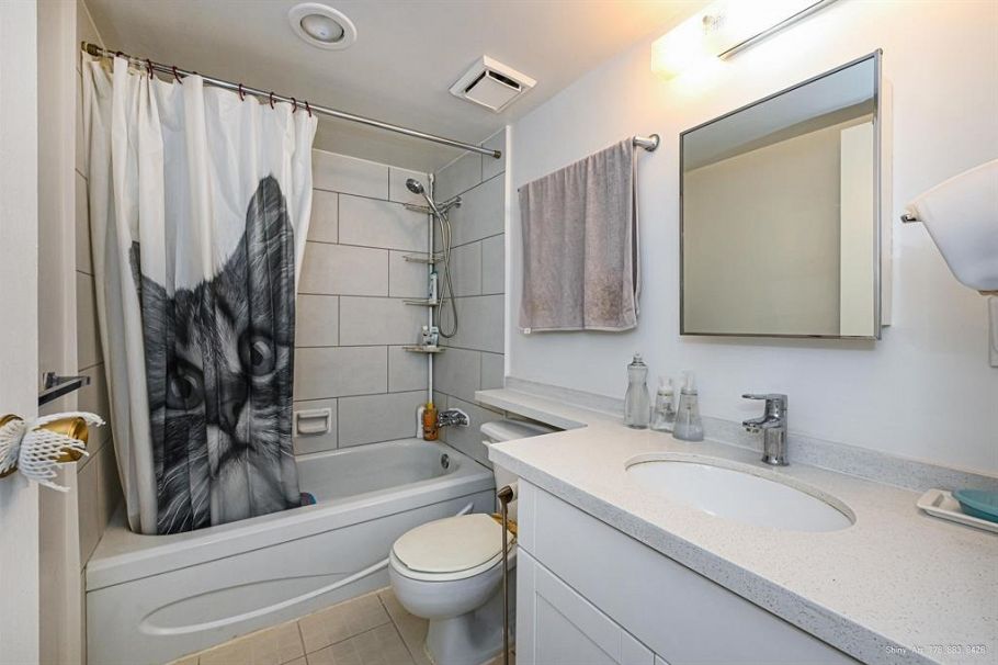 406 16 Lakewood Drive Vancouver, BC - 9