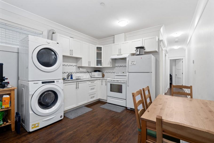 5058 Dunbar Street Vancouver, BC - 25