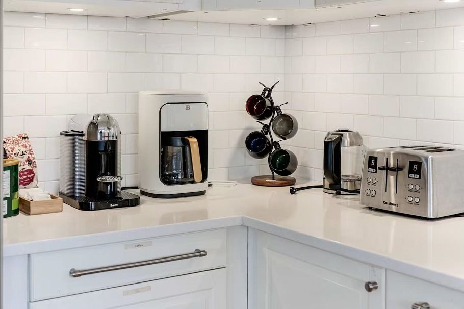 A015 415 Esplanade Avenue North Vancouver, BC - 11