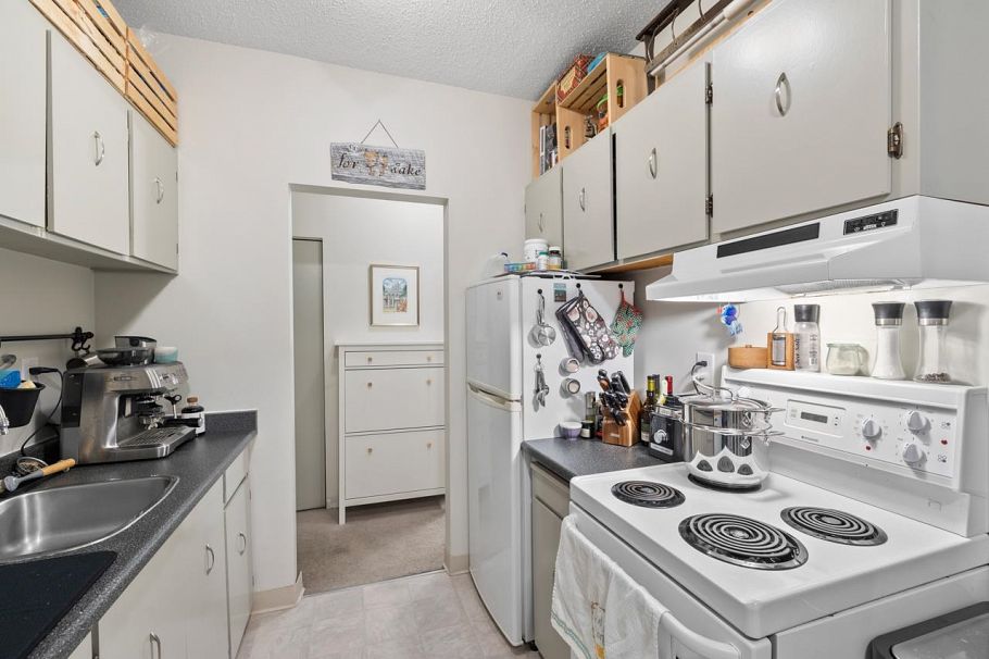 318 1655 Nelson Street Vancouver, BC - 14