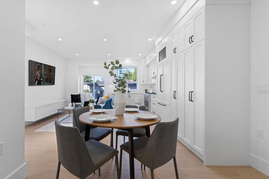 2 2447 E 41st Avenue Vancouver, BC - 10