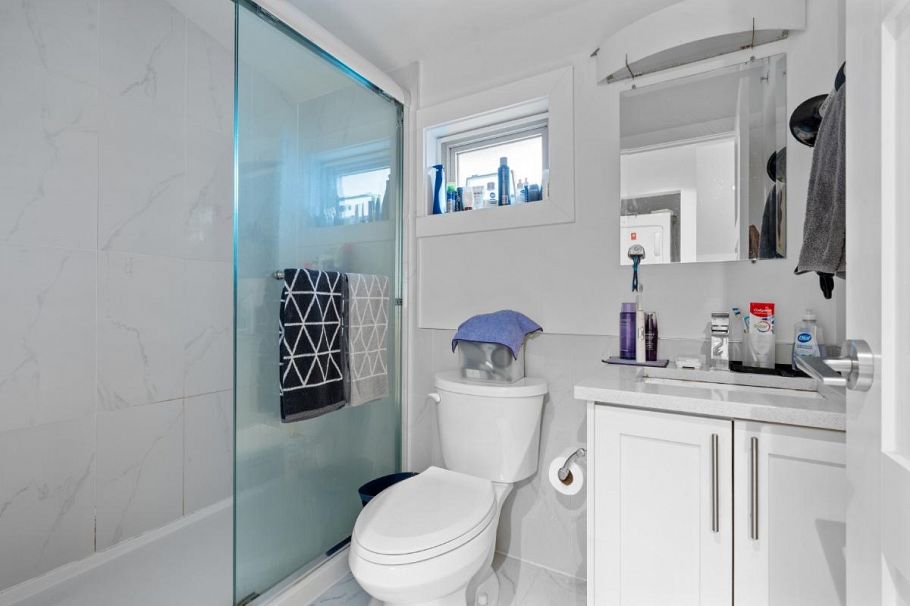 5058 Dunbar Street Vancouver, BC - 28