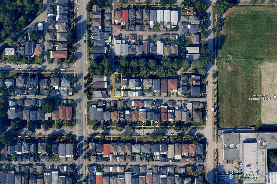 3006 E 25th Avenue Vancouver, BC - 13