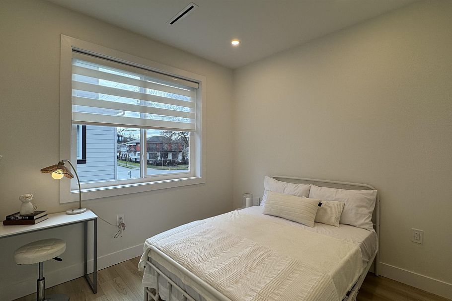 1 2703 E 3rd Avenue Vancouver, BC - 19