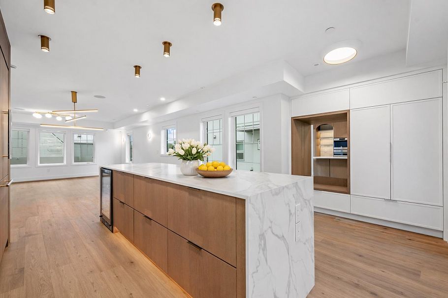 1139 W 33rd Avenue Vancouver, BC - 3