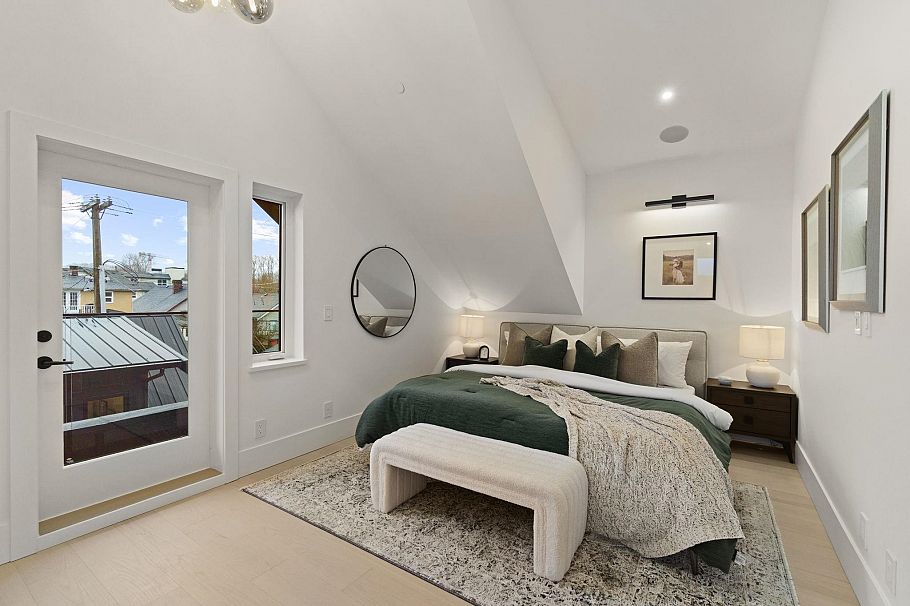 2 1945 E 13th Avenue Vancouver, BC - 10