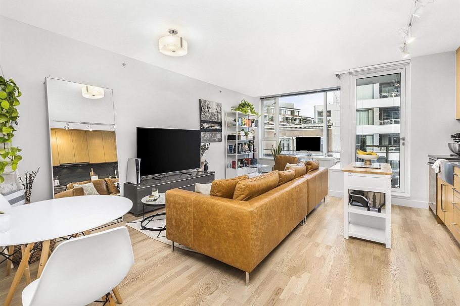 3XX 250 E 6TH AVENUE, Vancouver BC V5T 0B7 Vancouver, BC - 1