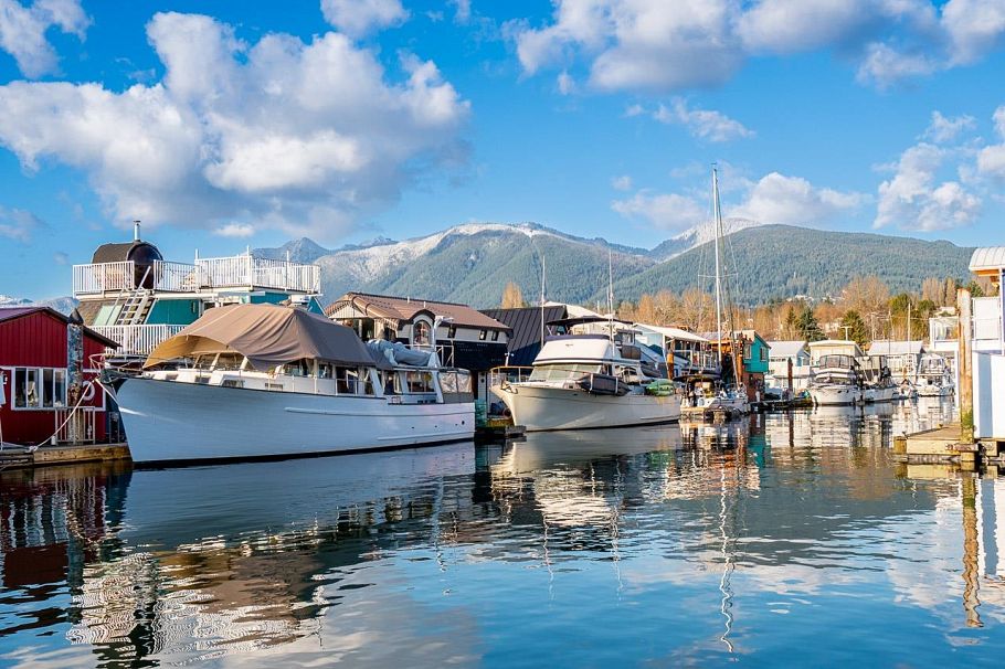 A015 415 Esplanade Avenue North Vancouver, BC - 39