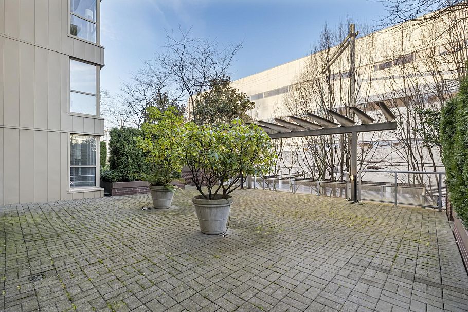 504 2137 W 10th Avenue Vancouver, BC - 32