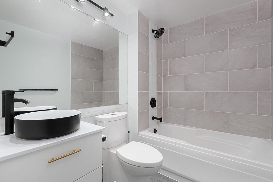 327 3600 WINDCREST DRIVE, North Vancouver BC V7G 2S5 North Vancouver, BC - 12