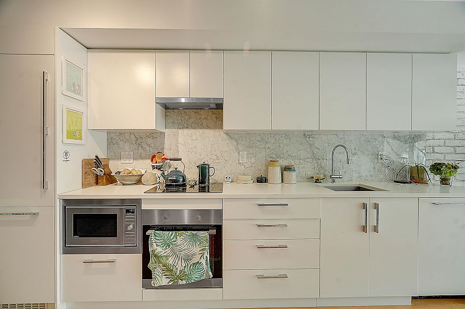 210 2508 Fraser Street Vancouver, BC - 9