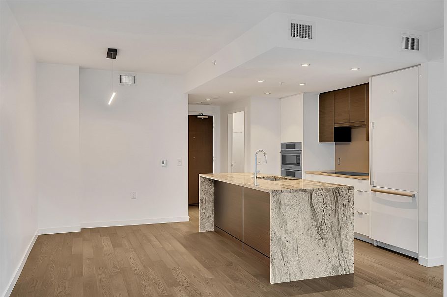 102 1688 Pullman Porter Street Vancouver, BC - 4