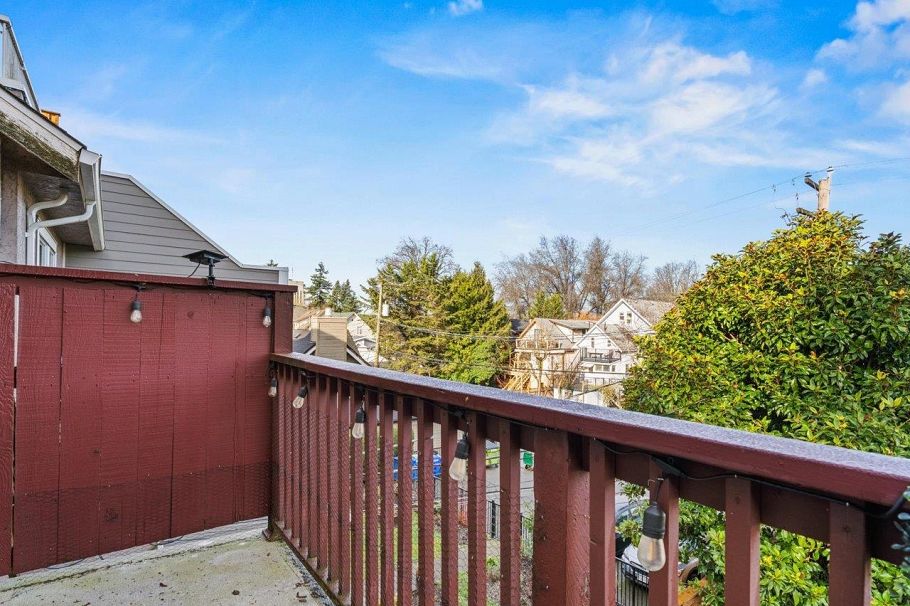 143 W 13th Avenue Vancouver, BC - 17