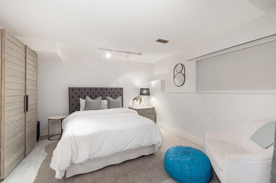 310 Beaver Road North Vancouver, BC - 28