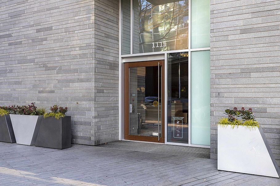 3308 1111 Alberni Street Vancouver, BC - 2