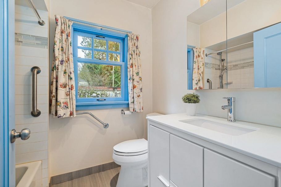 5584 Maple Street Vancouver, BC - 17